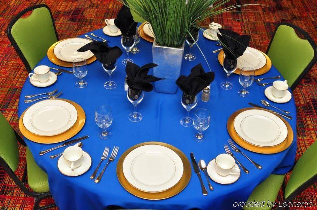 Holiday Inn Express & Suites Dayton South - I-675 By Ihg Shanersville Extérieur photo